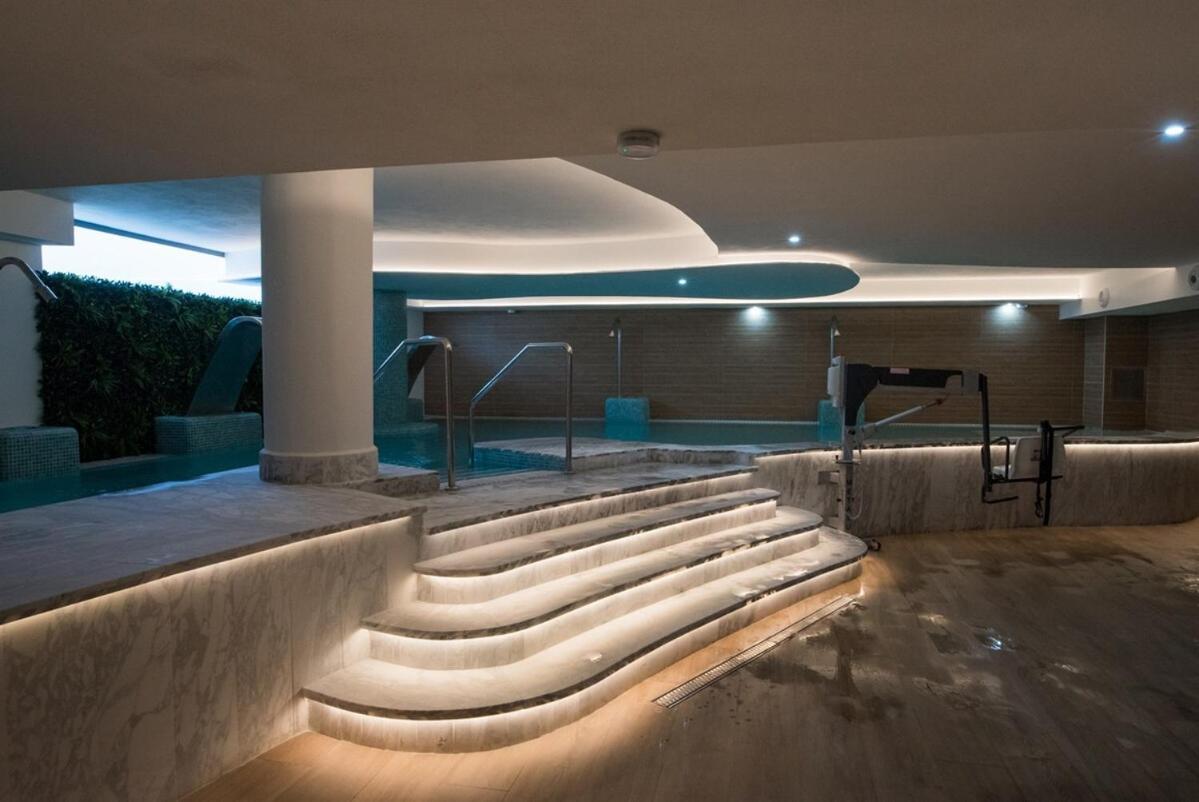 Split-level With & Private Rooftop Appartement Málaga