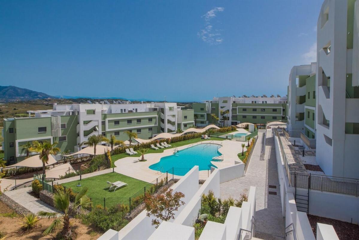 Split-level With & Private Rooftop Appartement *