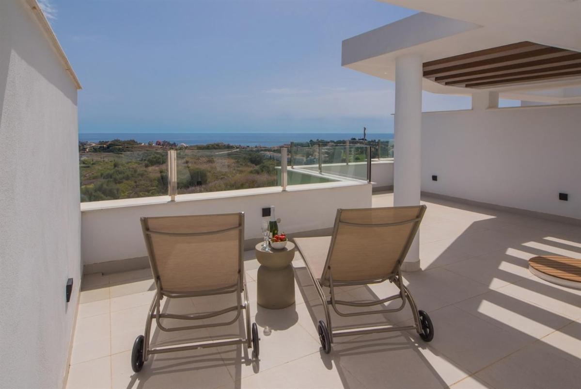 Split-level With & Private Rooftop Apartment Málaga