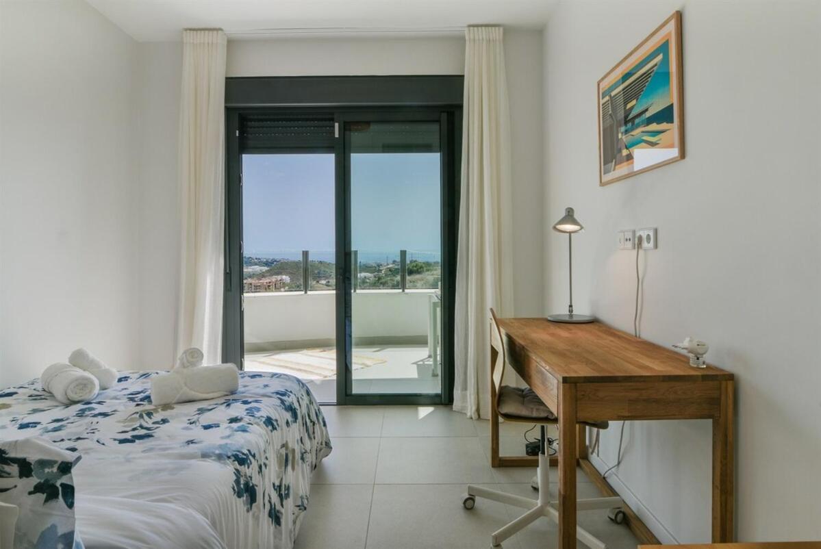 Apartment Split-level With & Private Rooftop